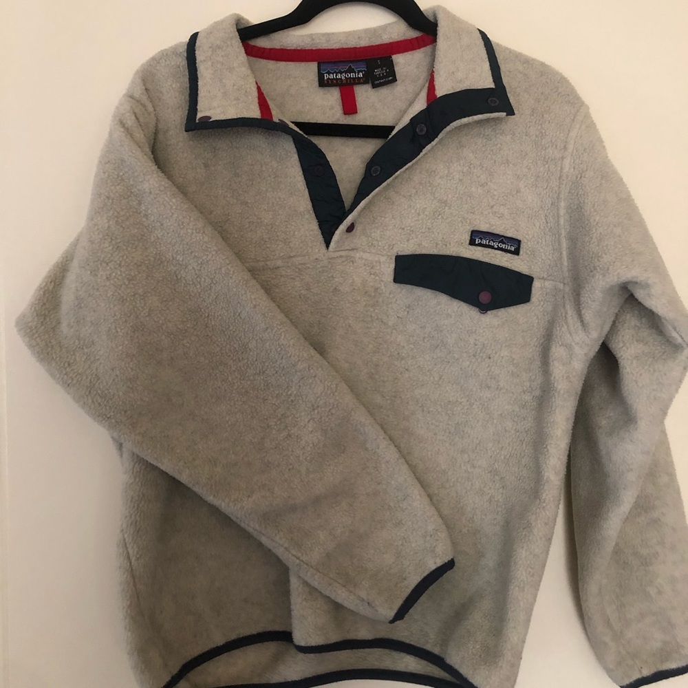 Beige Patagonia Synchilla